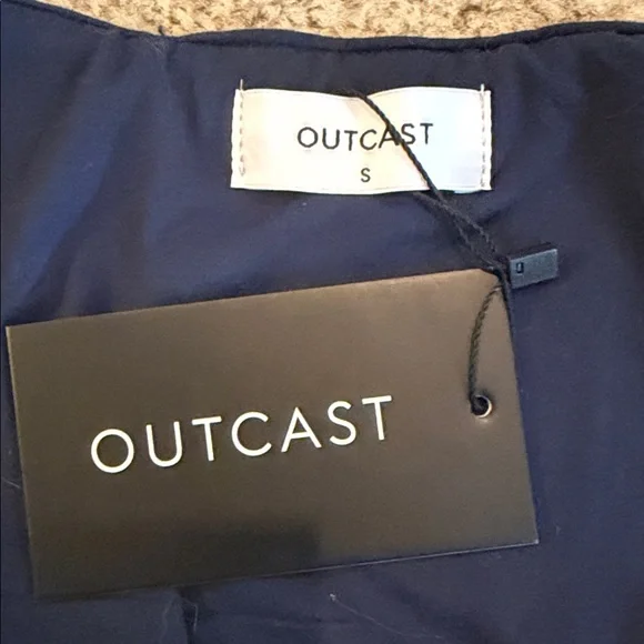 Outcast Denim Perri Top - Picture 2 of 3